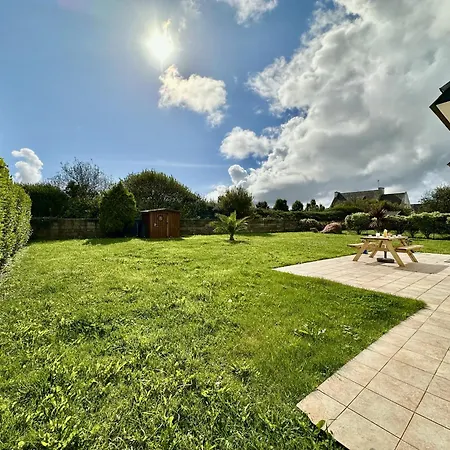 Holiday home Lagadenn Jolie Maison T4 Terrasse Jardin Clos Plozevet