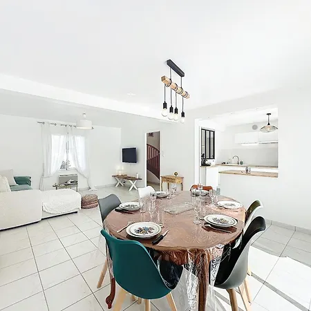 Lagadenn Jolie Maison T4 Terrasse Jardin Clos * Plozevet