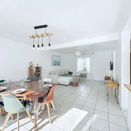 Lagadenn Jolie Maison T4 Terrasse Jardin Clos Holiday home *